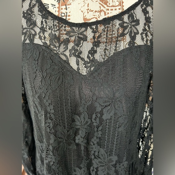Andree by Unit Elegant Black Babydoll Lace Top NWT size medium - Picture 2 of 9